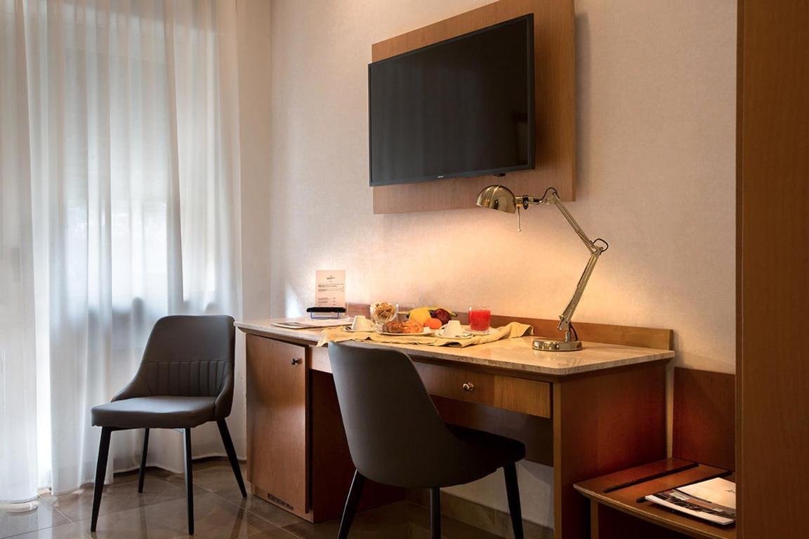 American Hotel Pozzuoli Luaran gambar