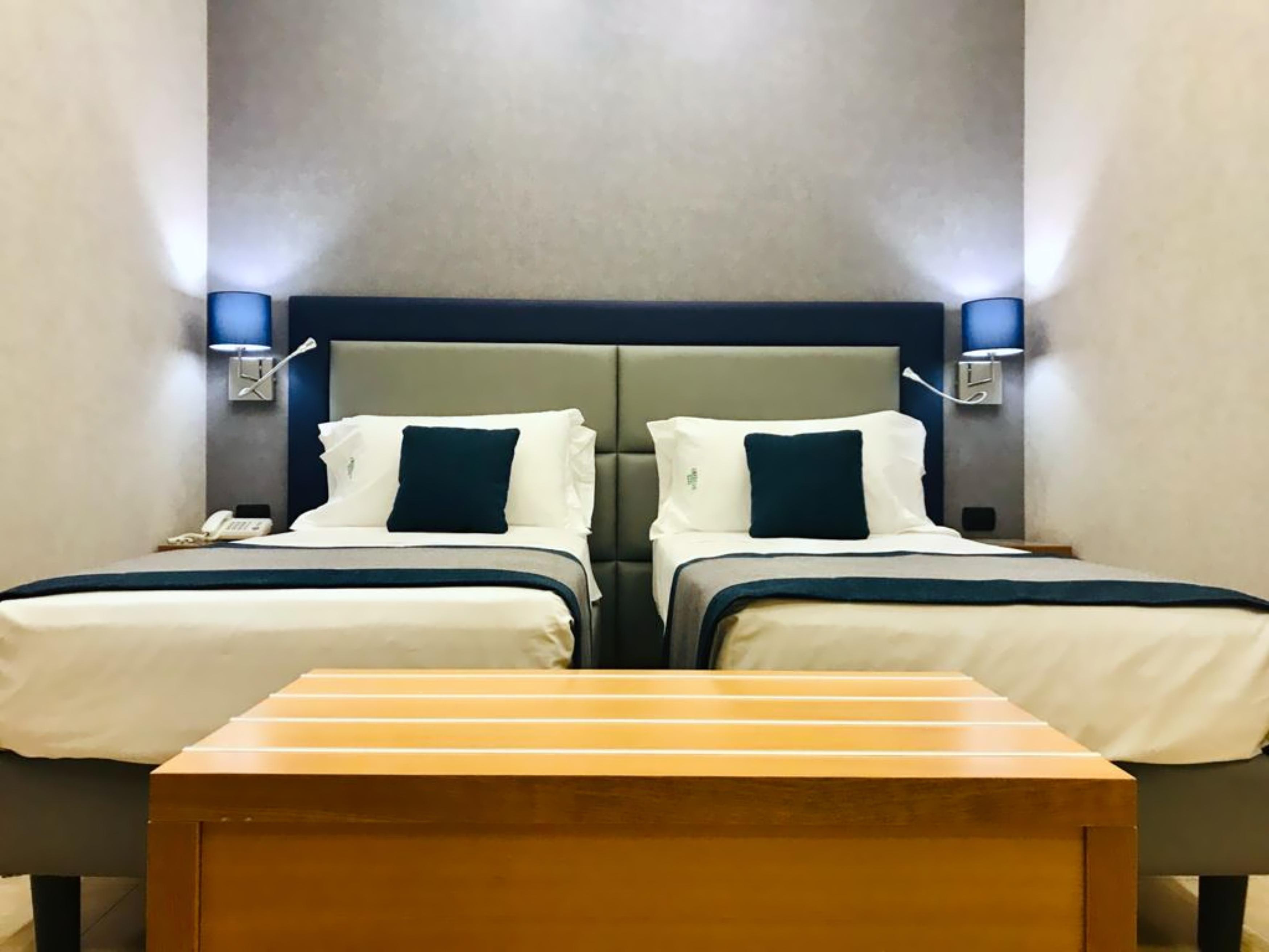 American Hotel Pozzuoli Luaran gambar