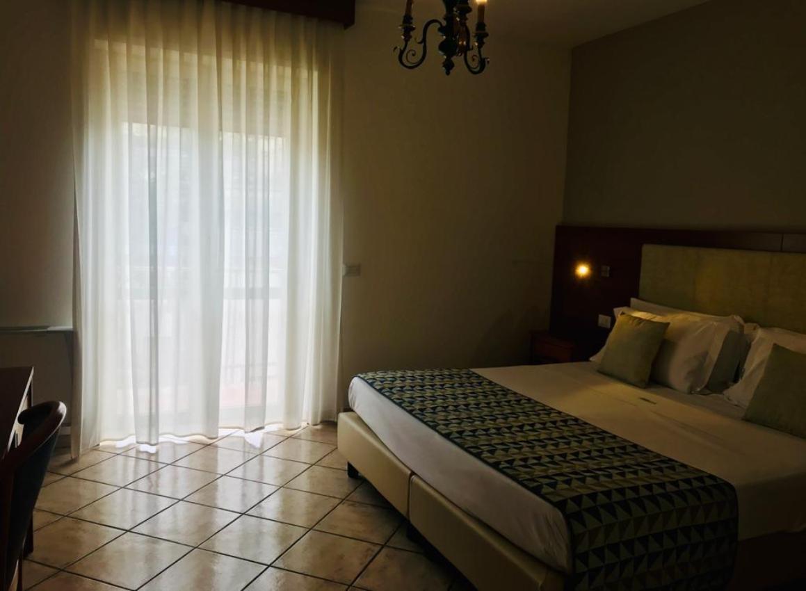 American Hotel Pozzuoli Luaran gambar