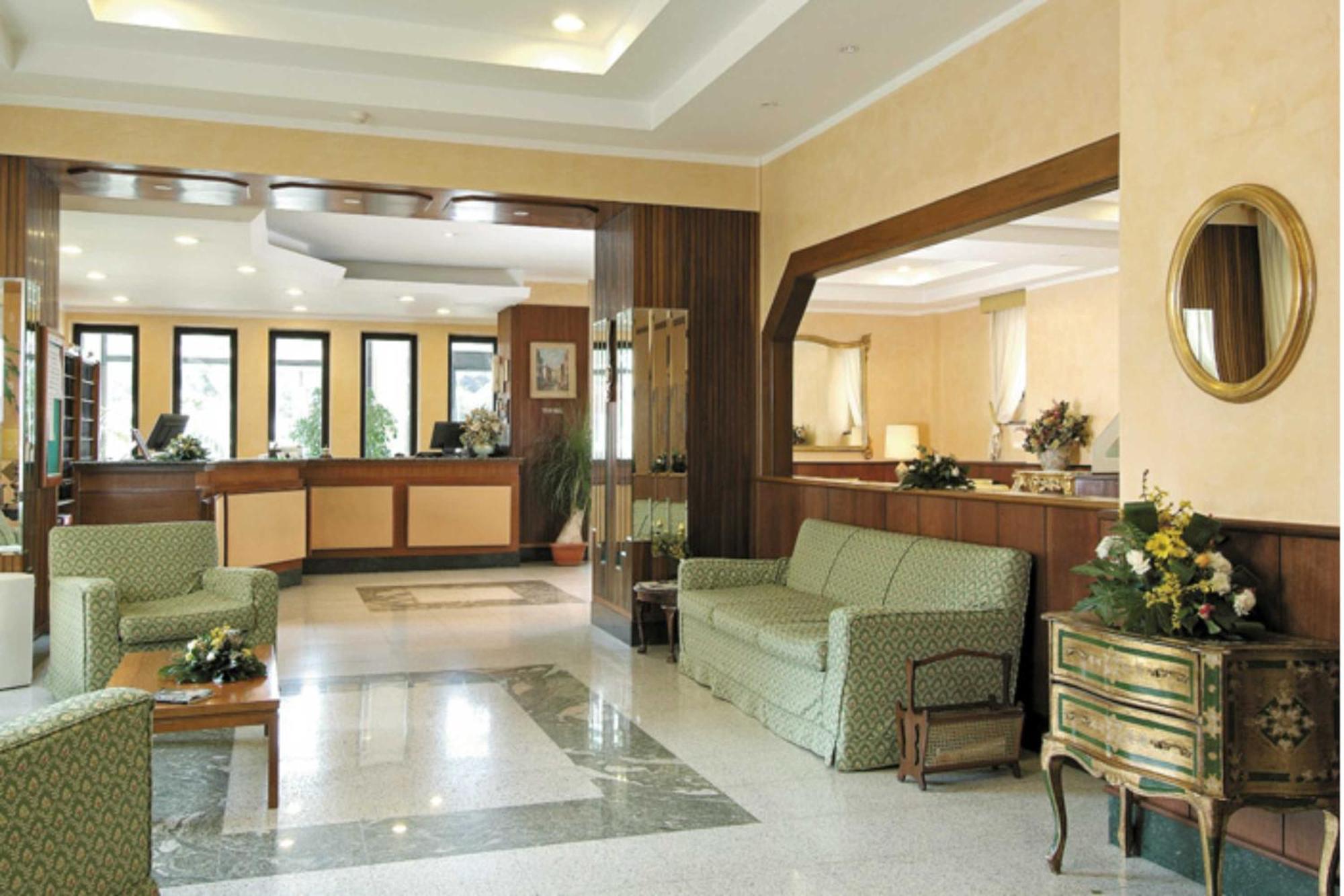 American Hotel Pozzuoli Luaran gambar