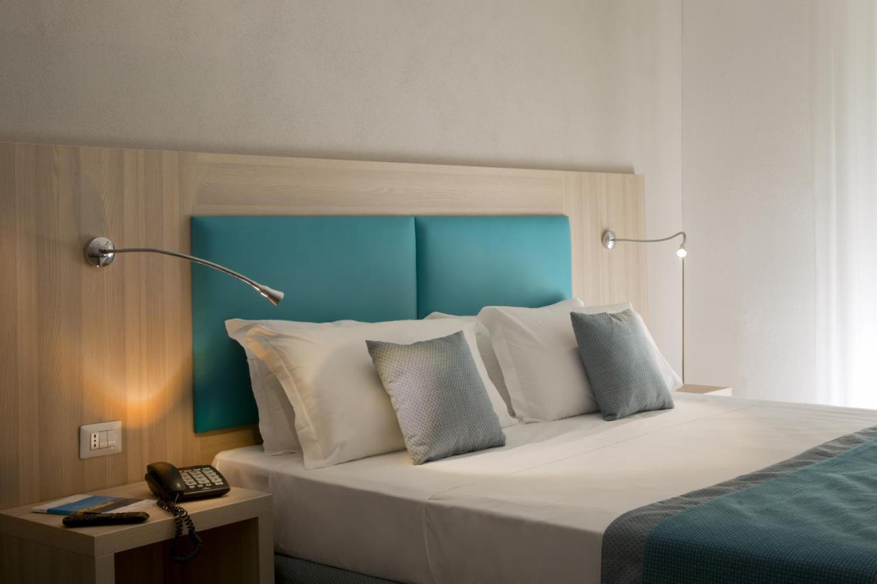 American Hotel Pozzuoli Luaran gambar