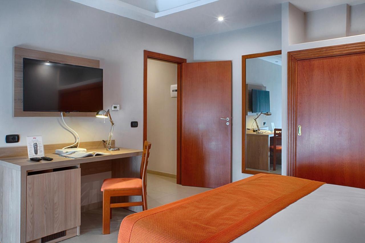 American Hotel Pozzuoli Luaran gambar